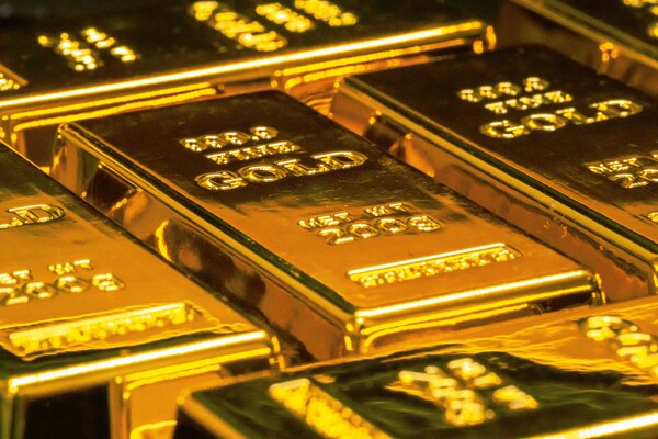Professional gold weighing and evaluation
